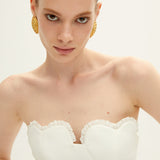 AURÉLIE EN TEMPLE BLANC