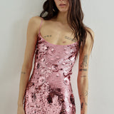 ISIS IN FLEUR DE FLEURS