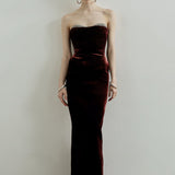 NOÉLIE STRAPLESS IN BUDAPEST 1930