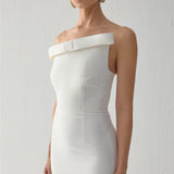 FUJI MAXI BOW DRESS IN PALAIS DE TOKYO