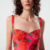MONIQUE IN ROSA SALVAJE