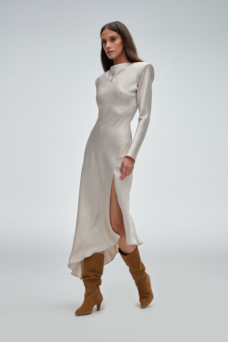 Bianca in Pearly White